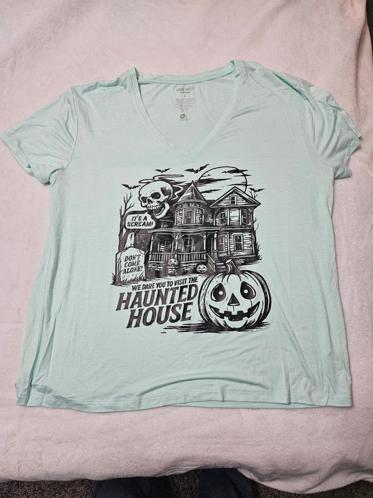Haunted house tee